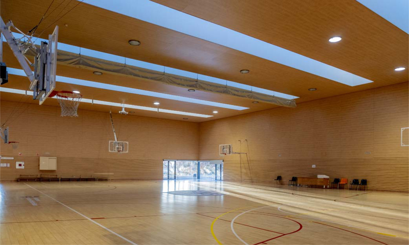 interior of a sports hall without anyone before playing